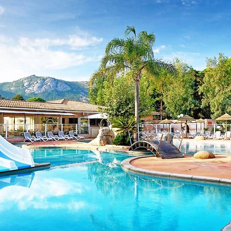 Camping Les Castors Калви Екстериор снимка