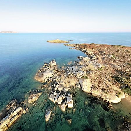 Camping Les Castors Калви Екстериор снимка